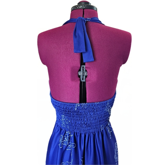 Nani Of Hawaii Vintage Elegant Blue and Cream Floral Maxi Halter Dress - Picture 6 of 15